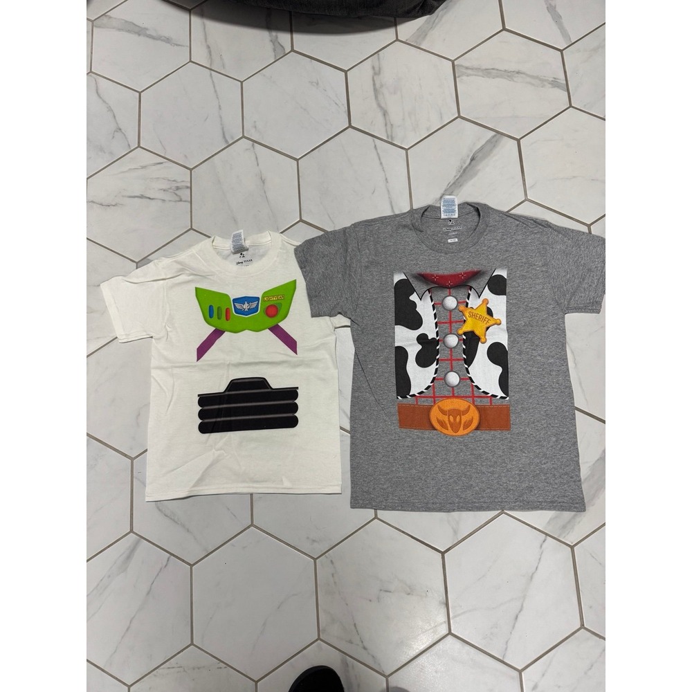 Matching‎ Disney shirts